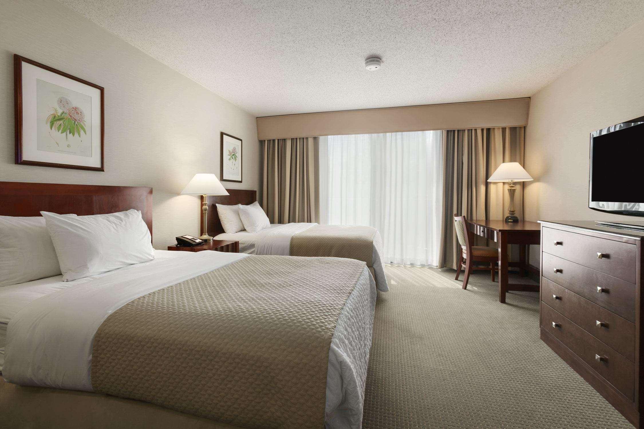 Embassy Suites By Hilton Richmond Dumbarton Extérieur photo