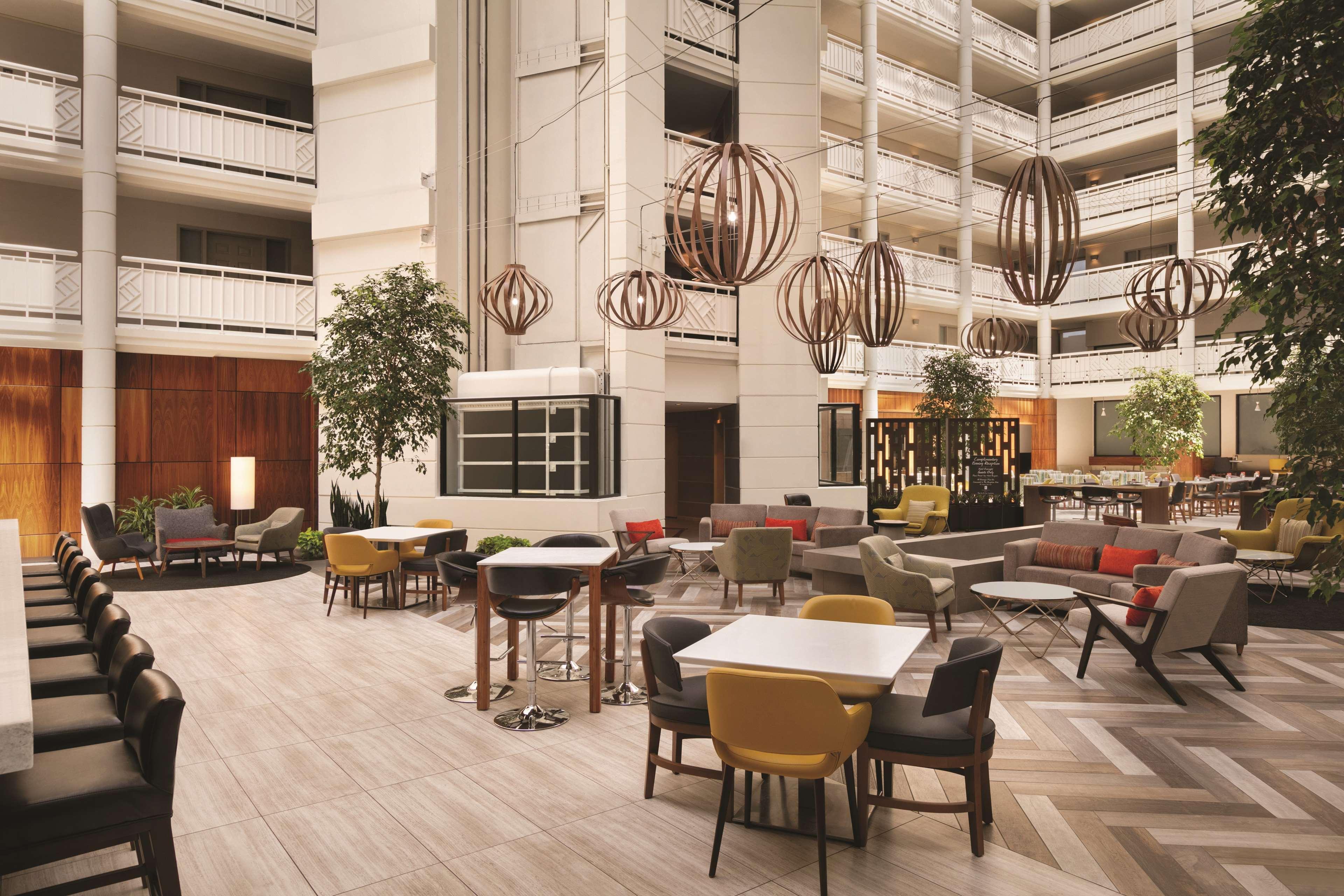 Embassy Suites By Hilton Richmond Dumbarton Extérieur photo
