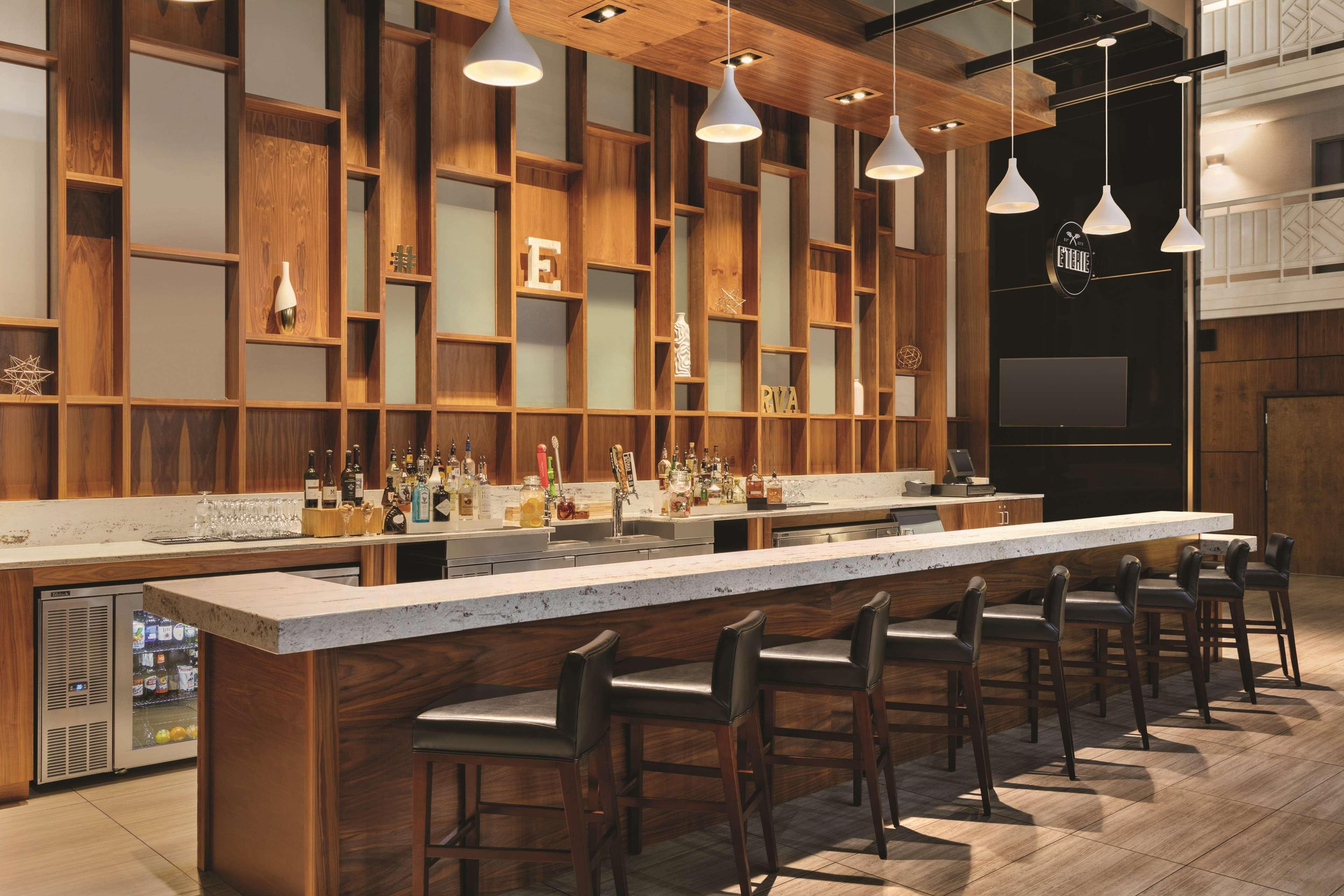 Embassy Suites By Hilton Richmond Dumbarton Extérieur photo