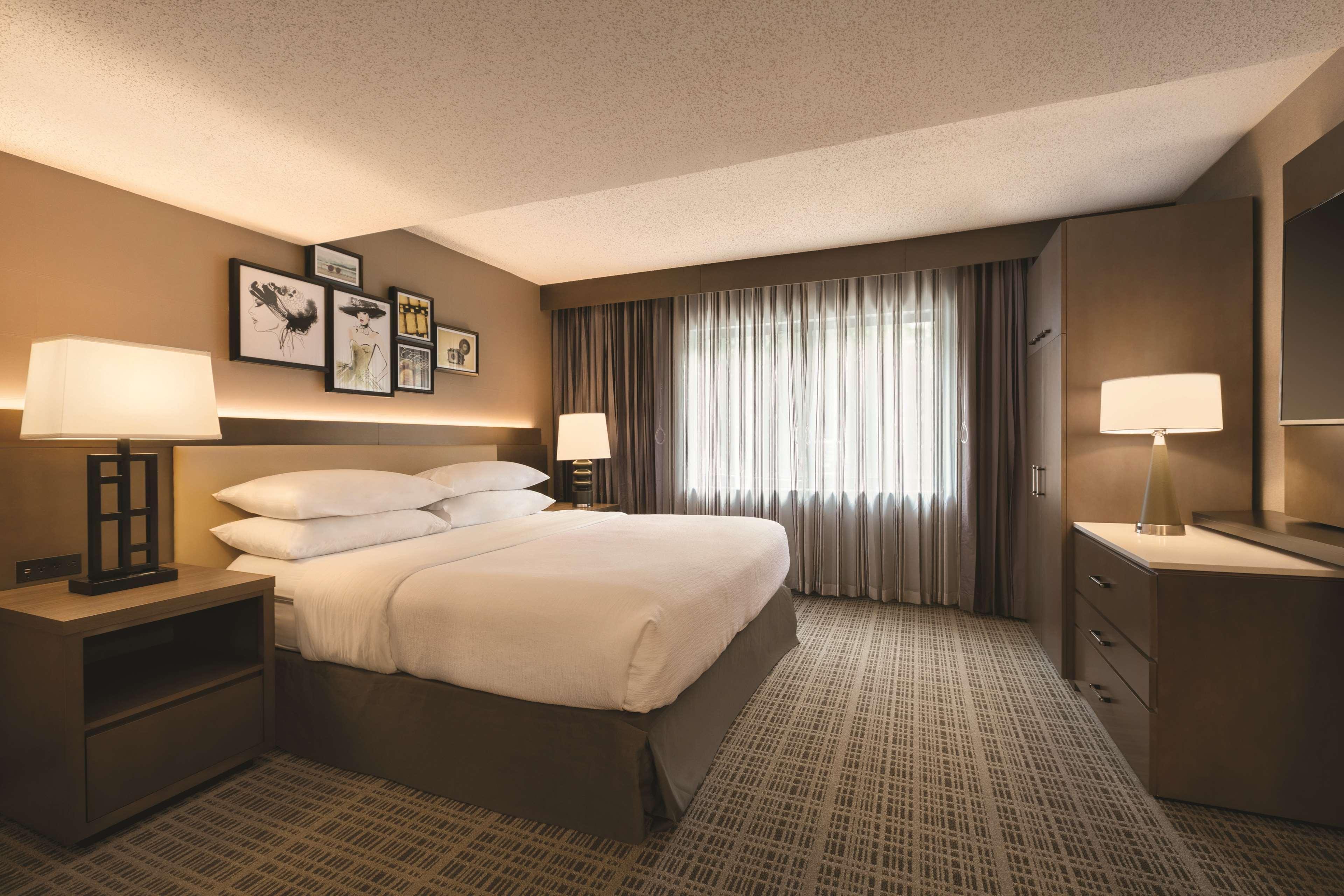 Embassy Suites By Hilton Richmond Dumbarton Extérieur photo