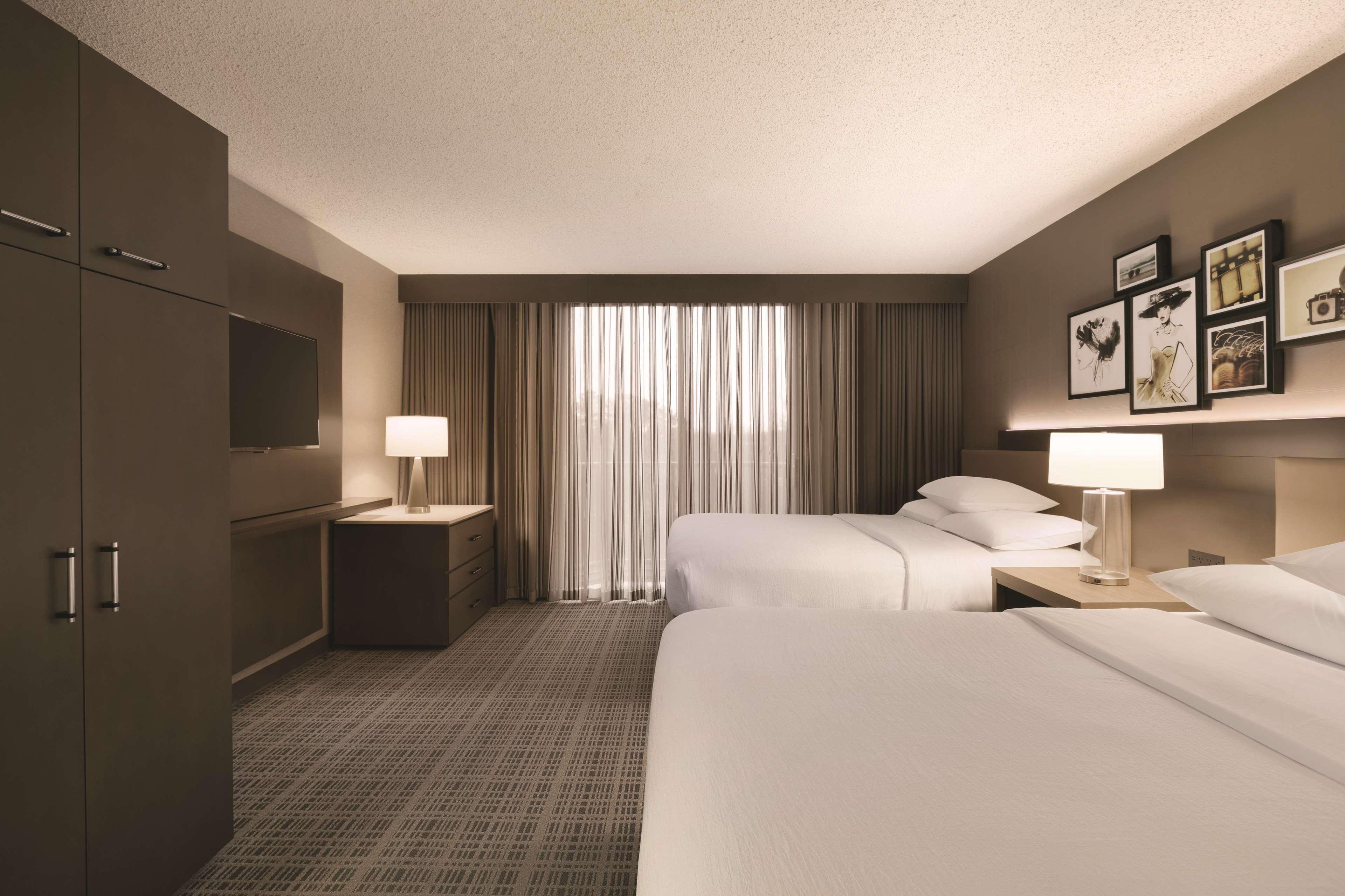Embassy Suites By Hilton Richmond Dumbarton Extérieur photo