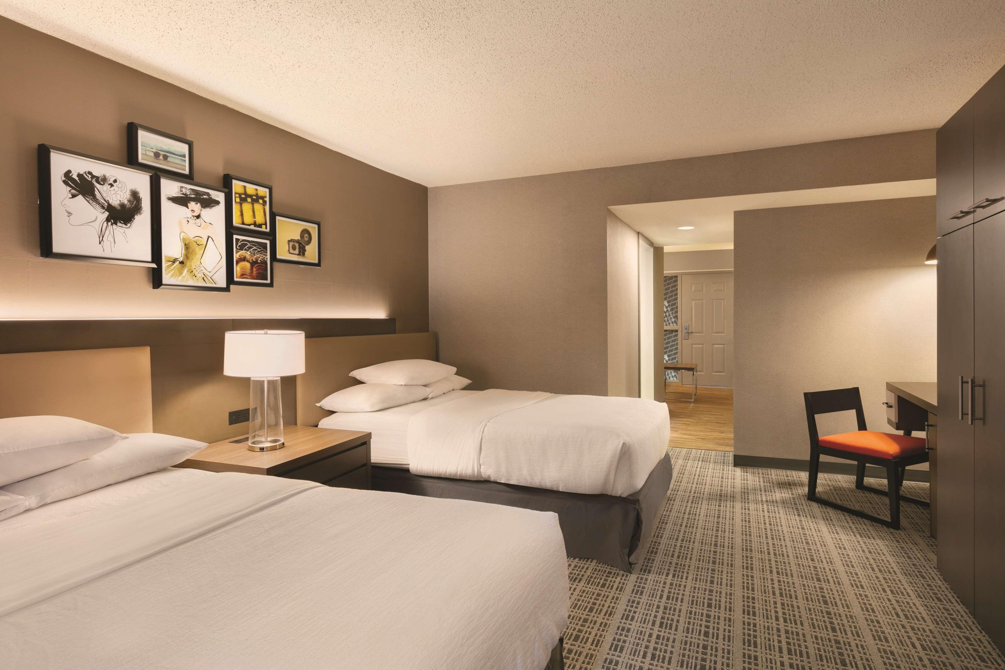 Embassy Suites By Hilton Richmond Dumbarton Extérieur photo