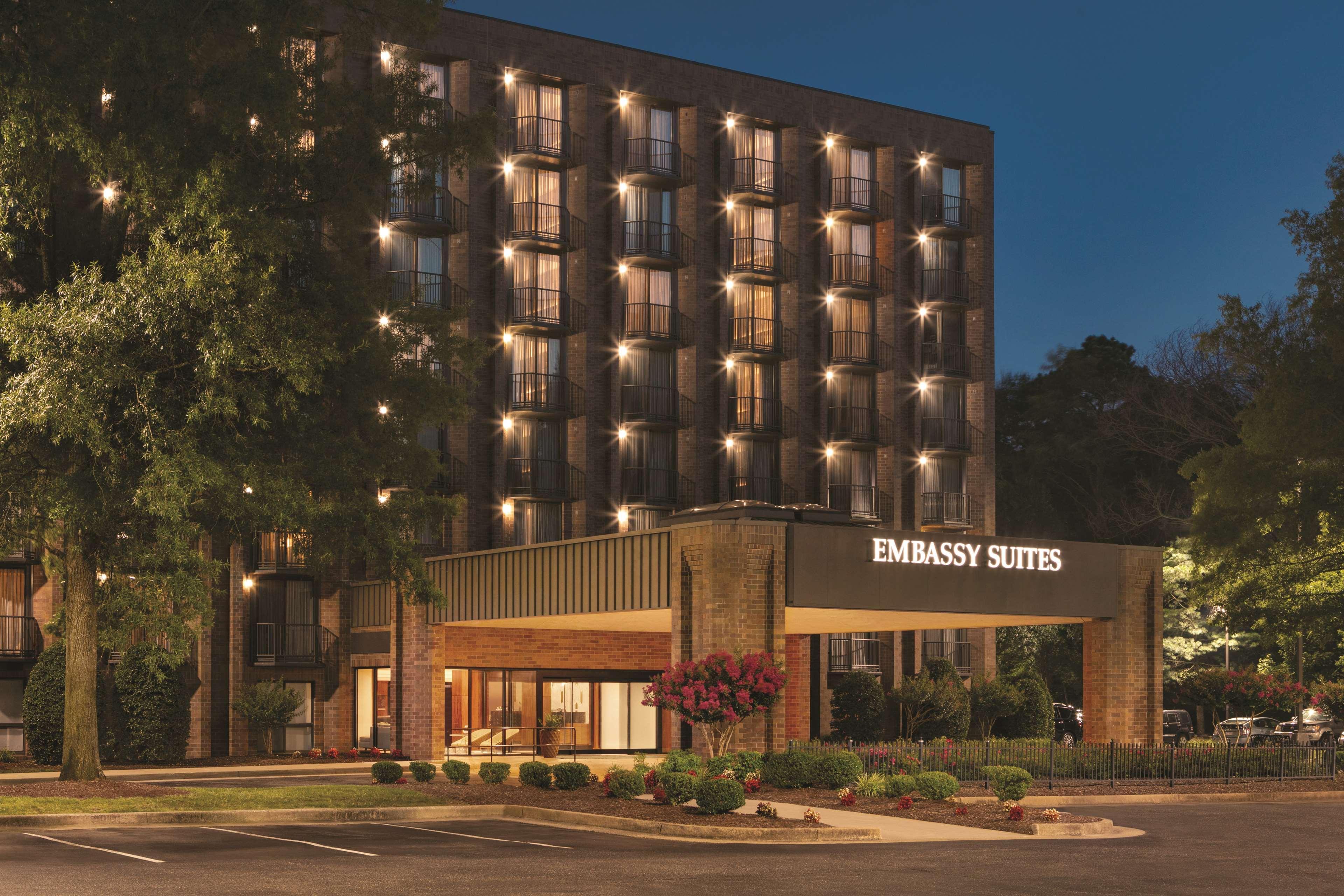Embassy Suites By Hilton Richmond Dumbarton Extérieur photo