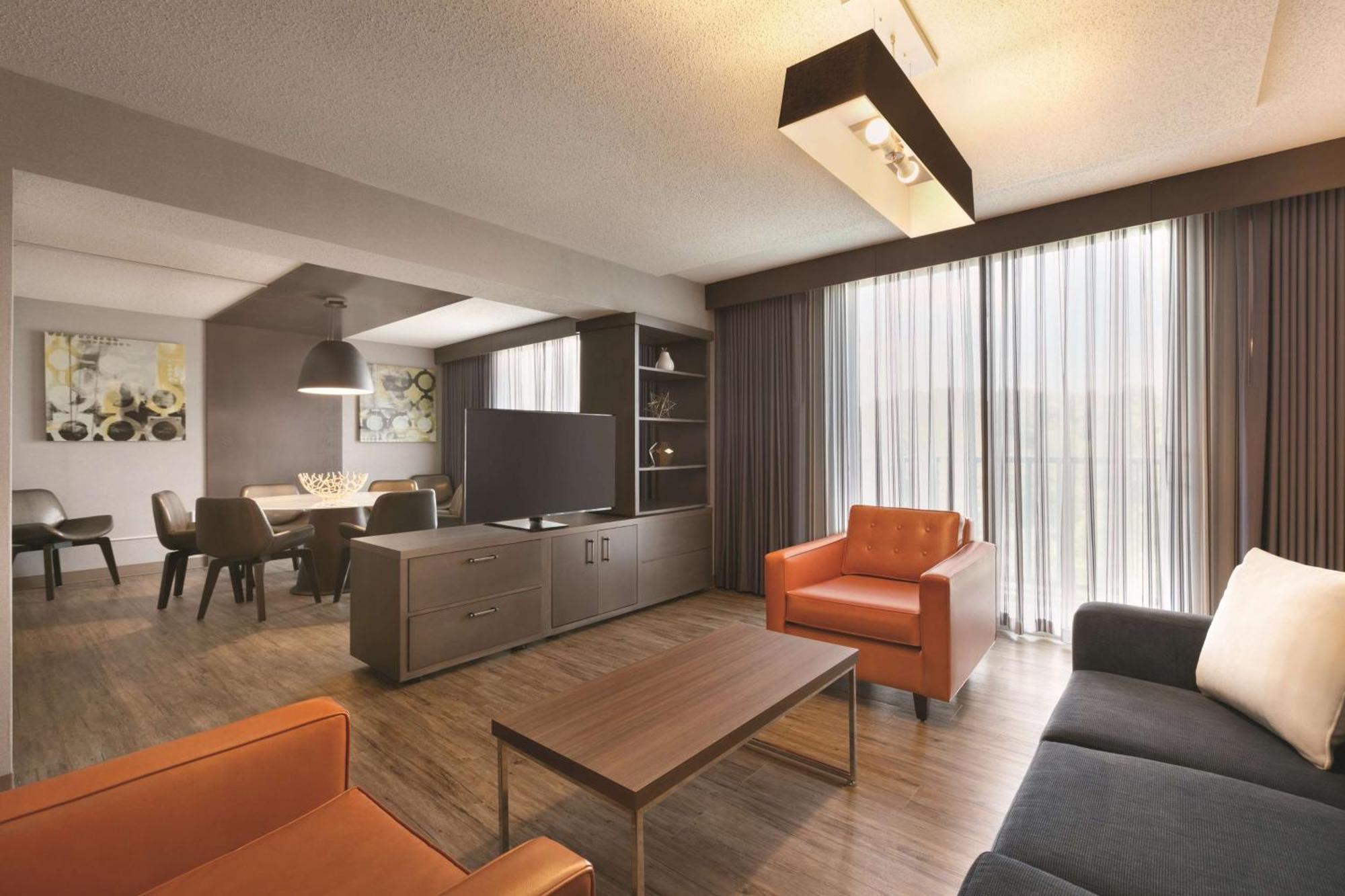 Embassy Suites By Hilton Richmond Dumbarton Extérieur photo
