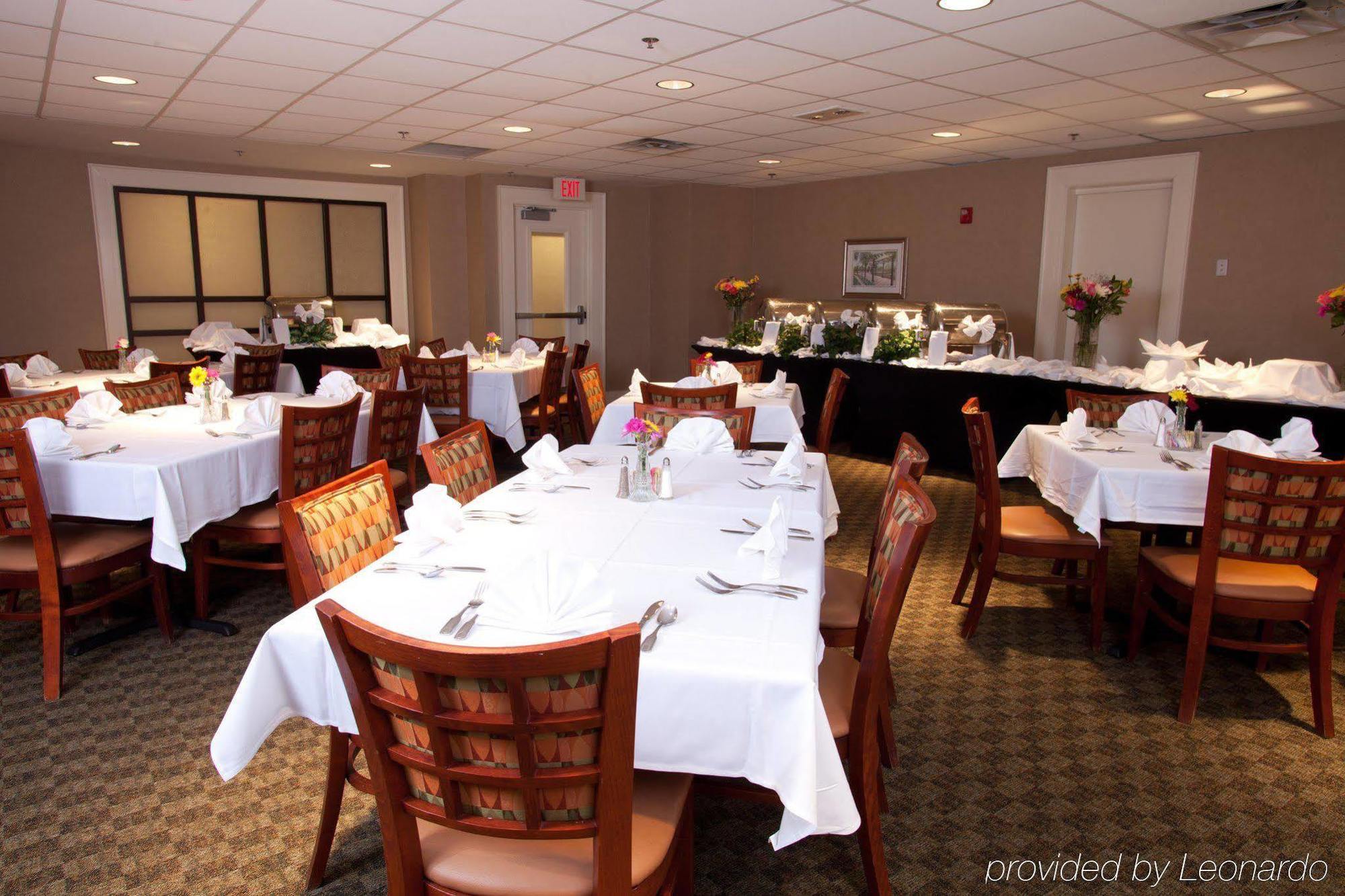 Embassy Suites By Hilton Richmond Dumbarton Extérieur photo